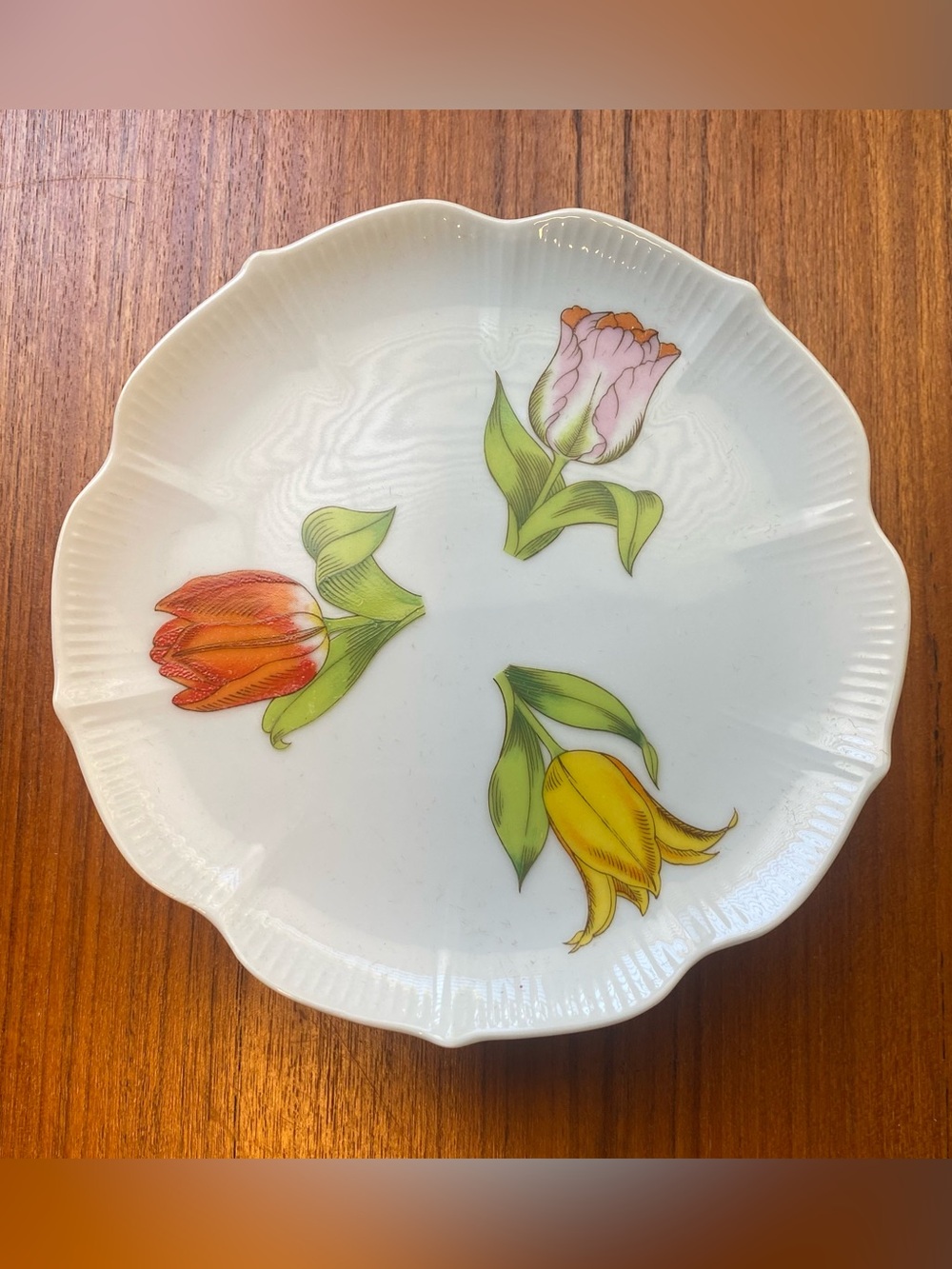 Set of 4 Vintage Shafford Floral Tulip Ceramic Plates - Orange, Pink, Yellow